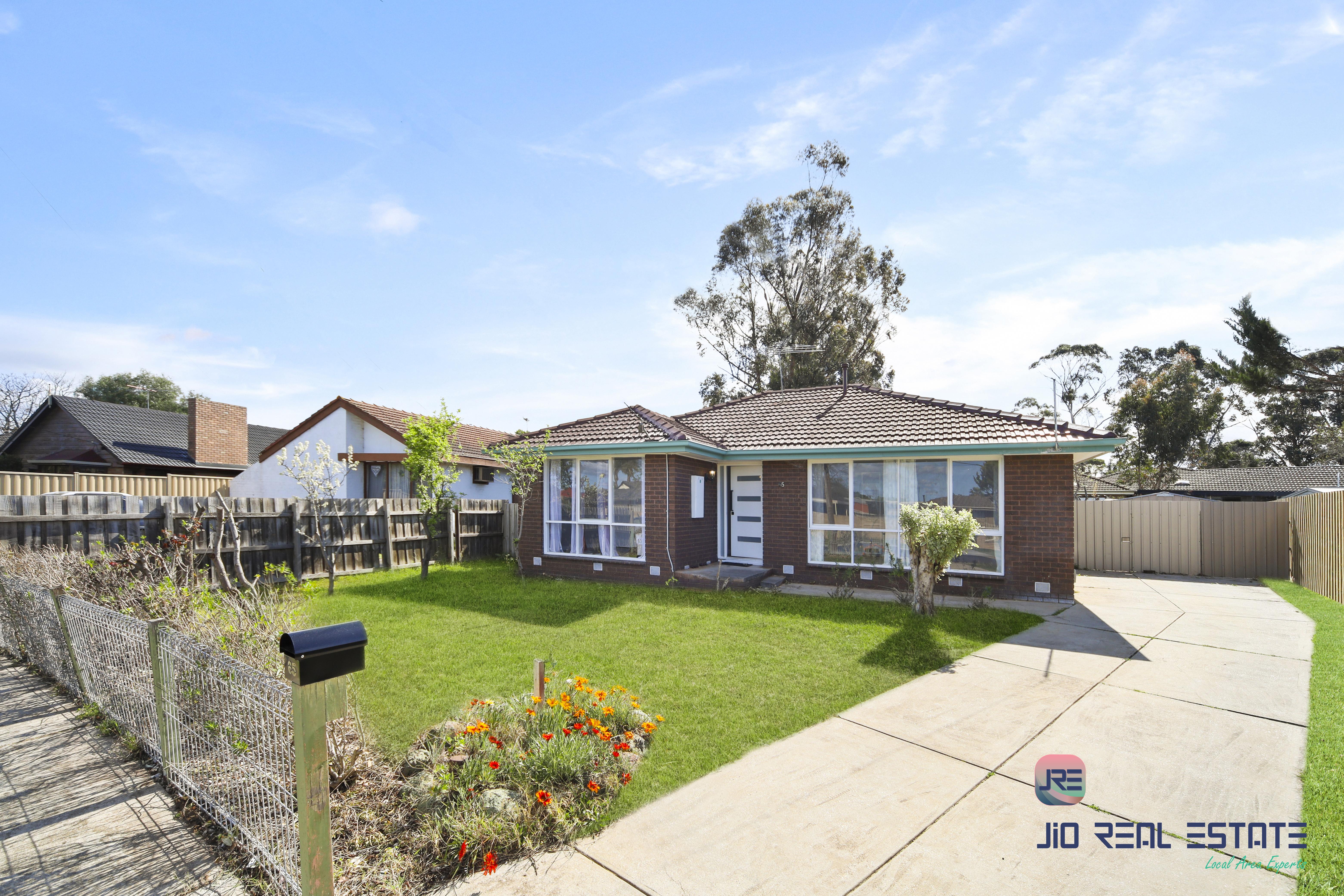 65 Bridgeford Crescent, Melton South VIC