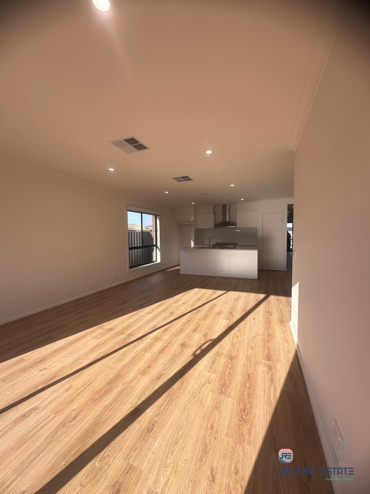 68 Pintail Drive, Melton South VIC