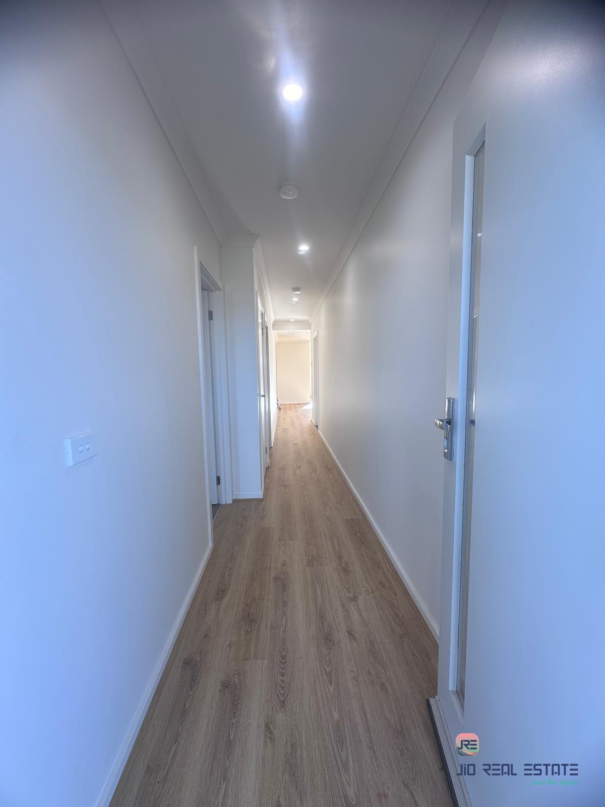 68 Pintail Drive, Melton South VIC