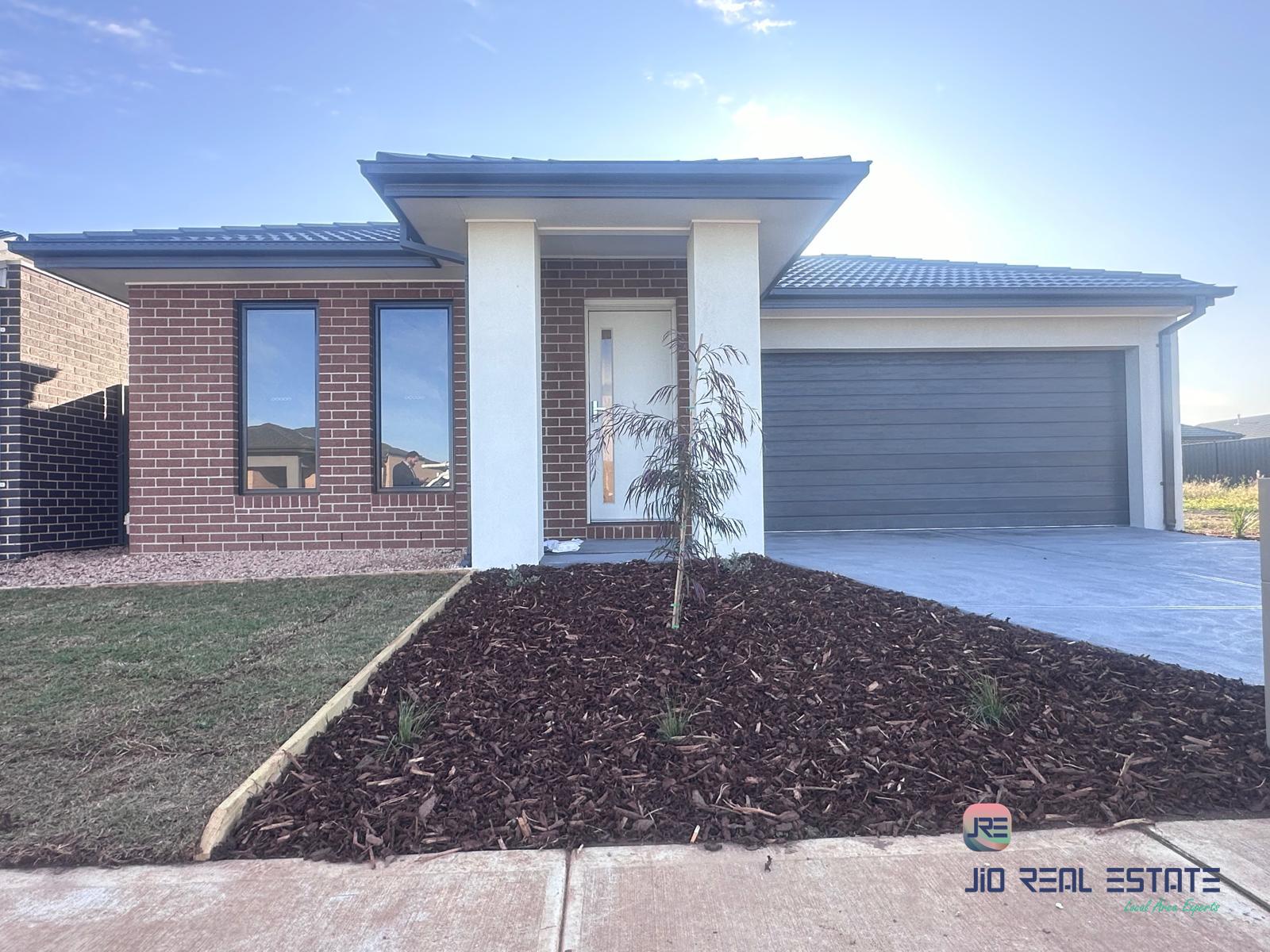 68 Pintail Drive, Melton South VIC