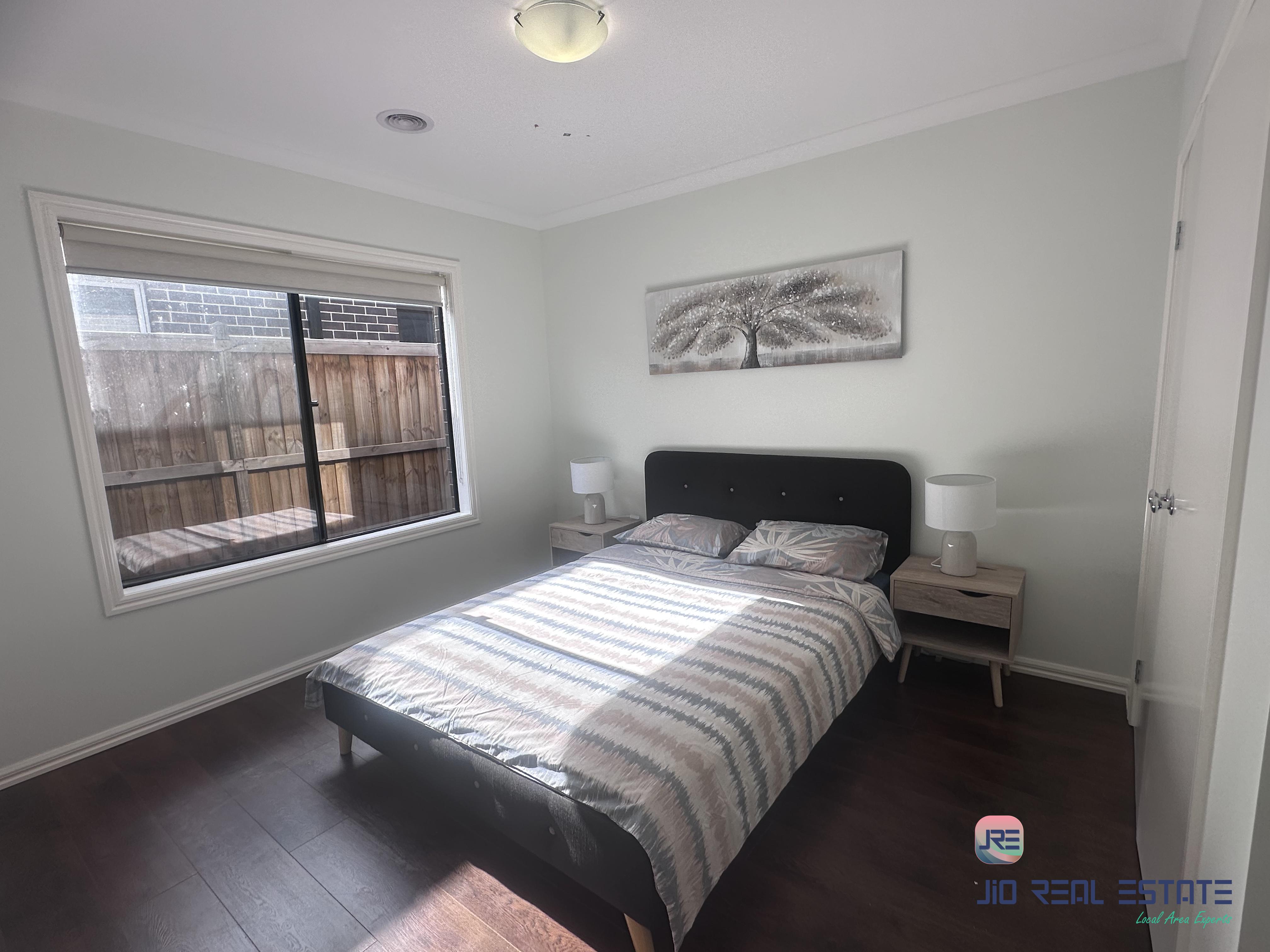 15 Kirkham Drive, Thornhill Park VIC