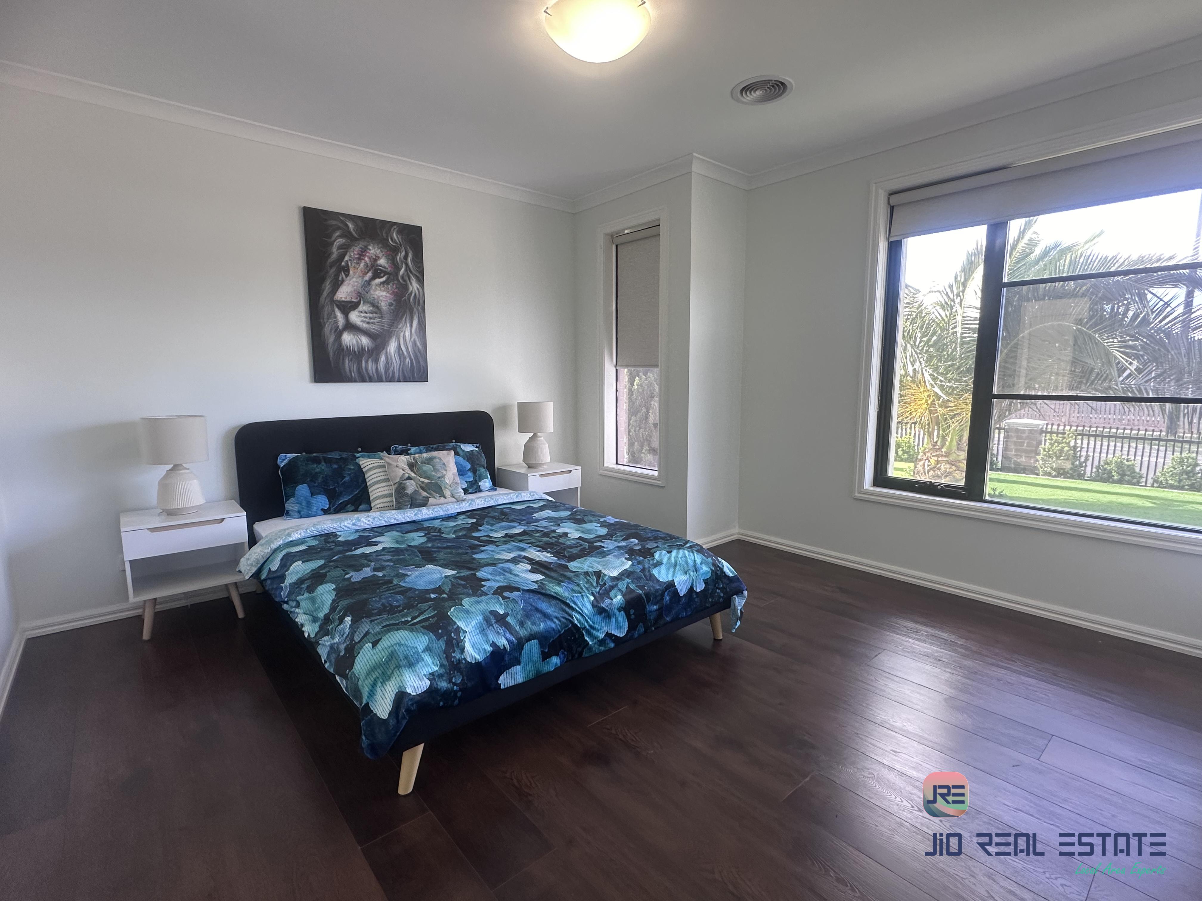 15 Kirkham Drive, Thornhill Park VIC