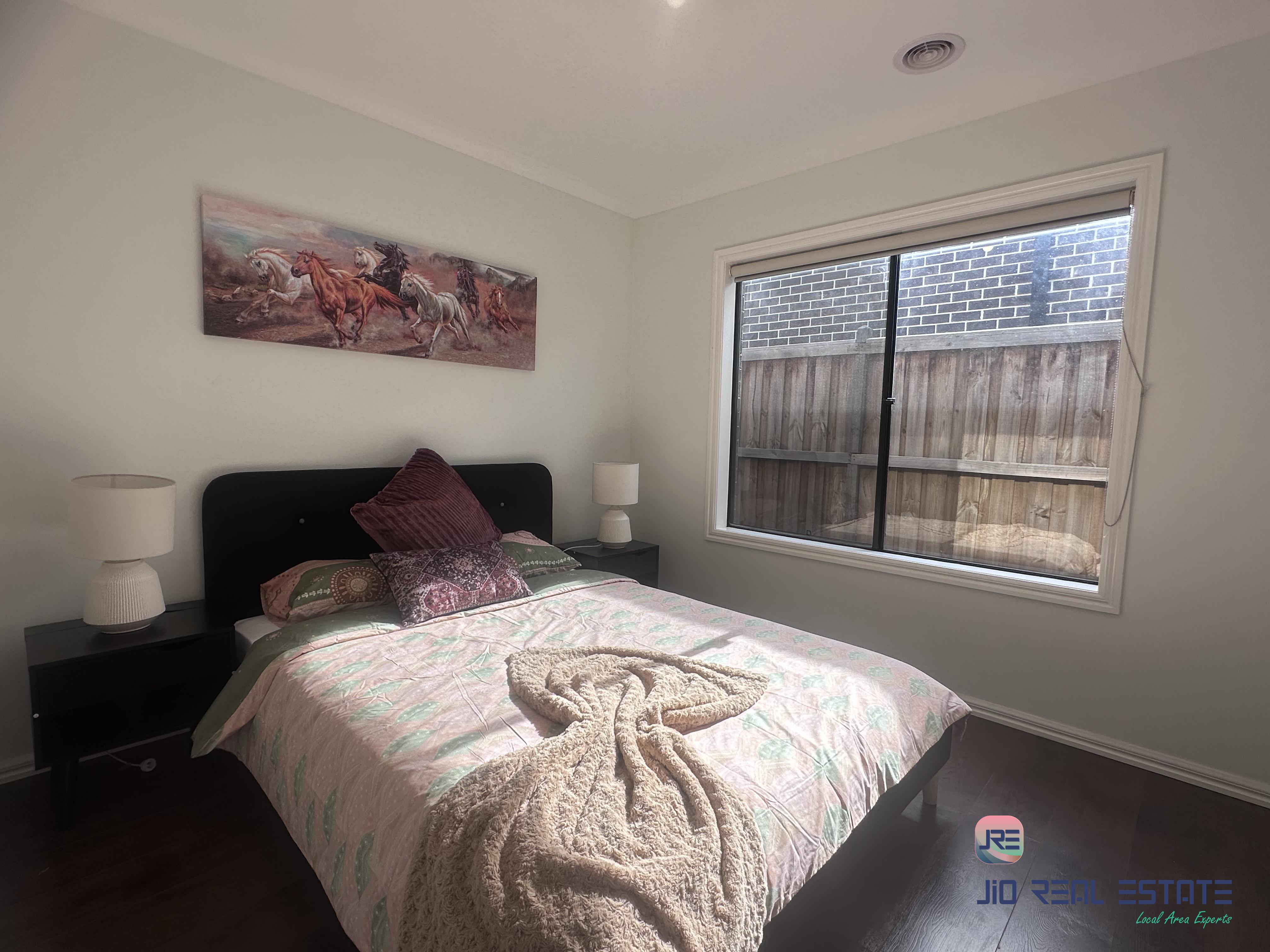 15 Kirkham Drive, Thornhill Park VIC