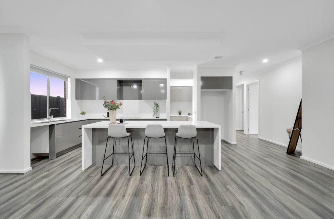 62 Buckingham Boulevard, Strathtulloh VIC