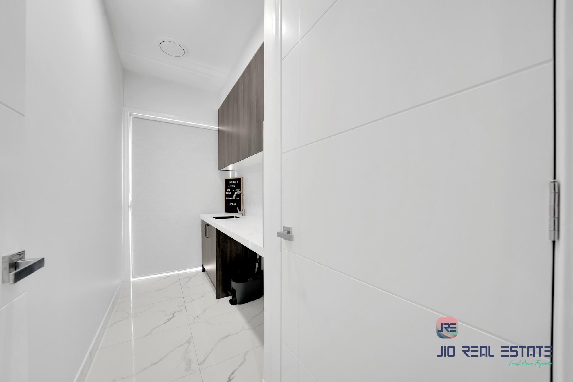 7 Barnmead Street, Deanside VIC