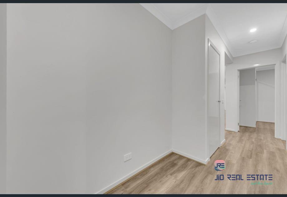 13 Brasilia Street, Strathtulloh VIC