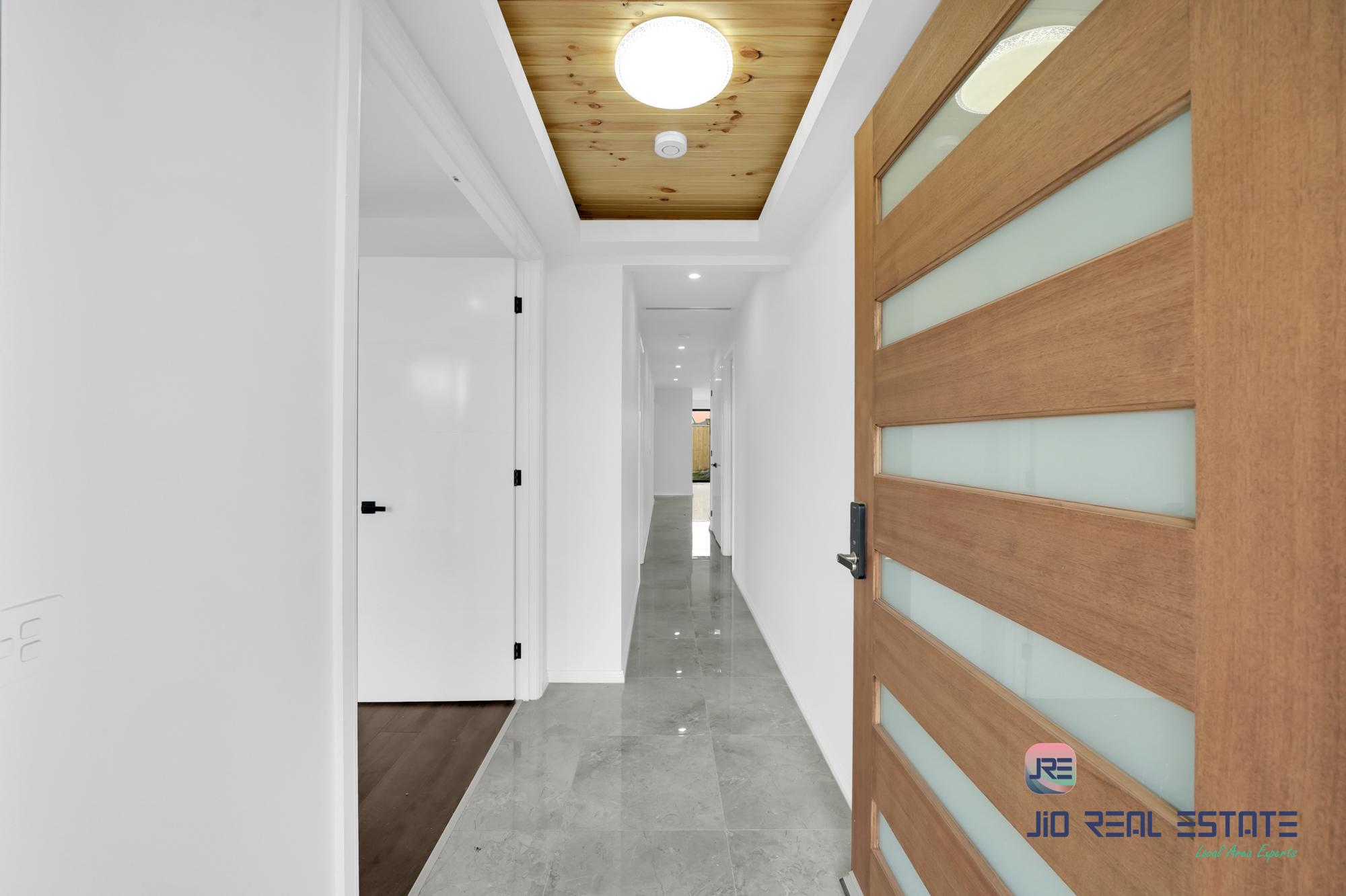 16 Gardenvale Avenue, Mambourin VIC