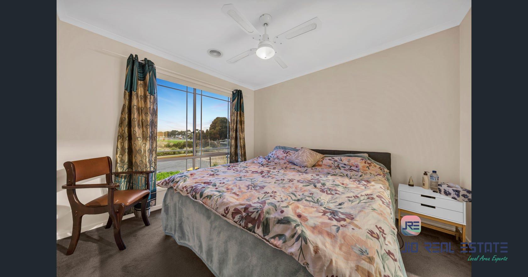 3 Sullivan Terrace, Burnside VIC