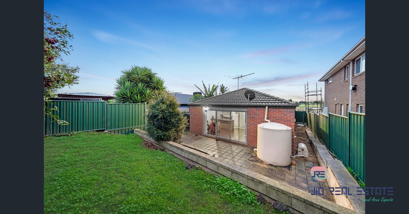 3 Sullivan Terrace, Burnside VIC