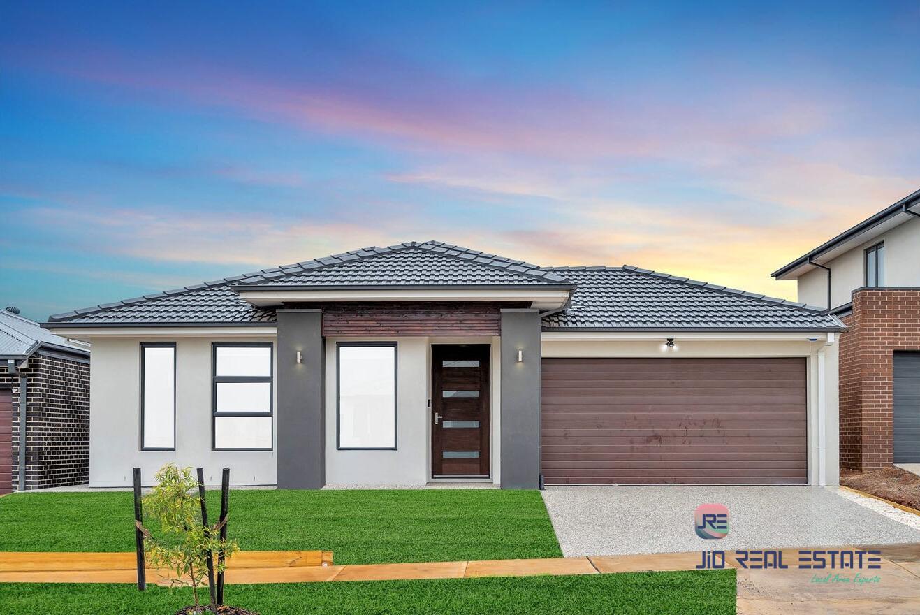 9 Calderas Road, Deanside VIC