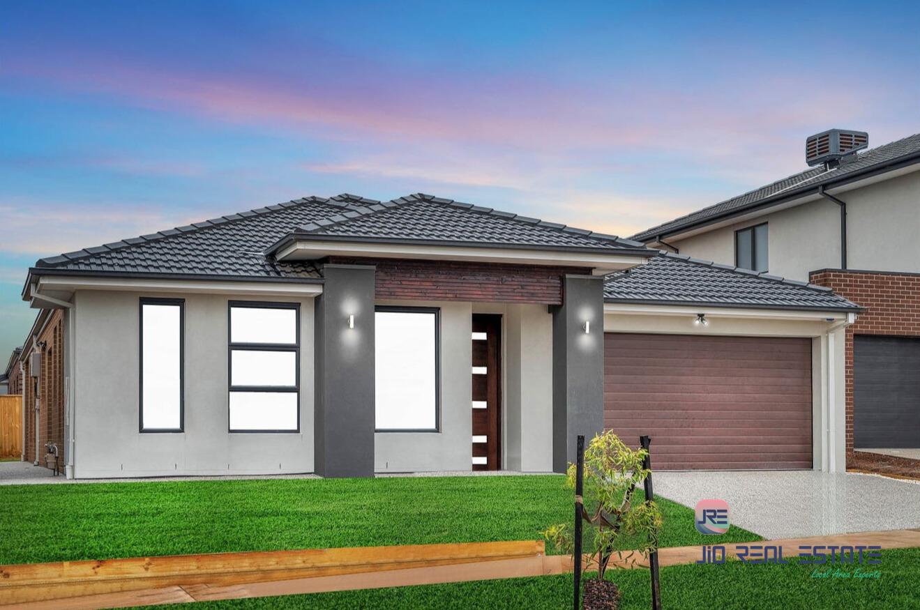 9 Calderas Road, Deanside VIC