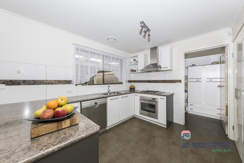 334 Taylors Road, Delahey VIC