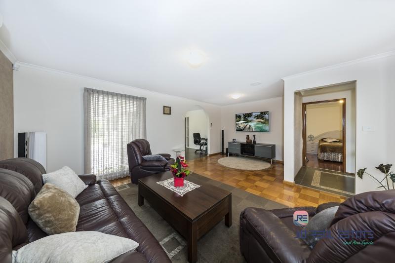334 Taylors Road, Delahey VIC
