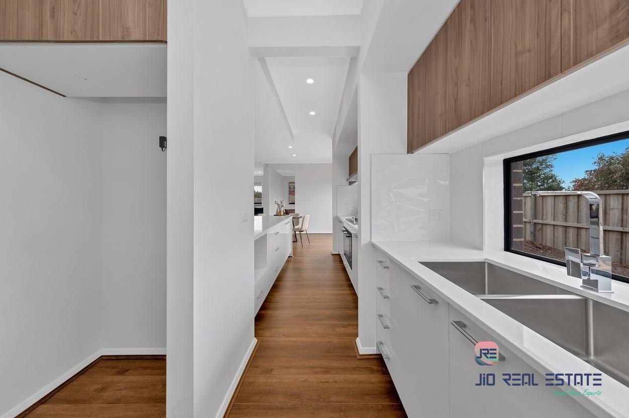 22 Barnmead Street, Deanside VIC