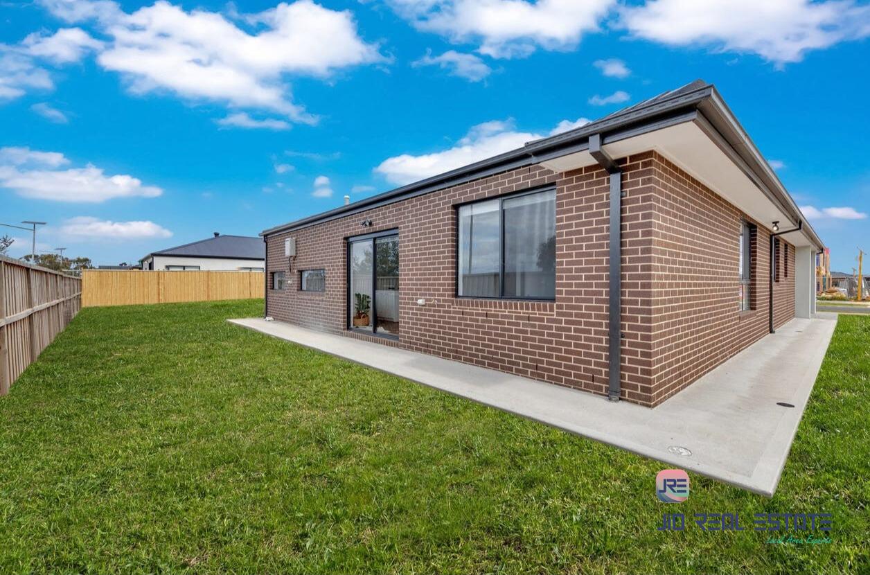 22 Barnmead Street, Deanside VIC