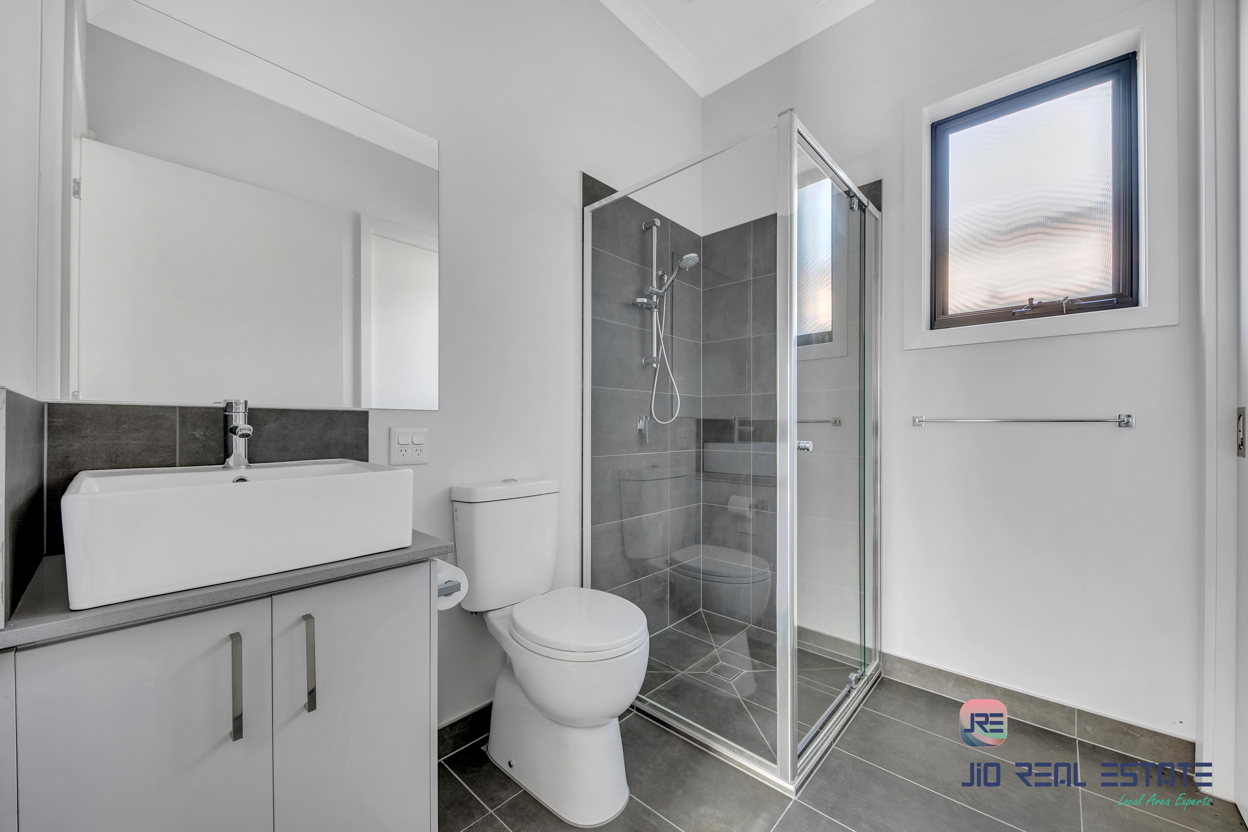 3 Dugan Street, Thornhill Park VIC