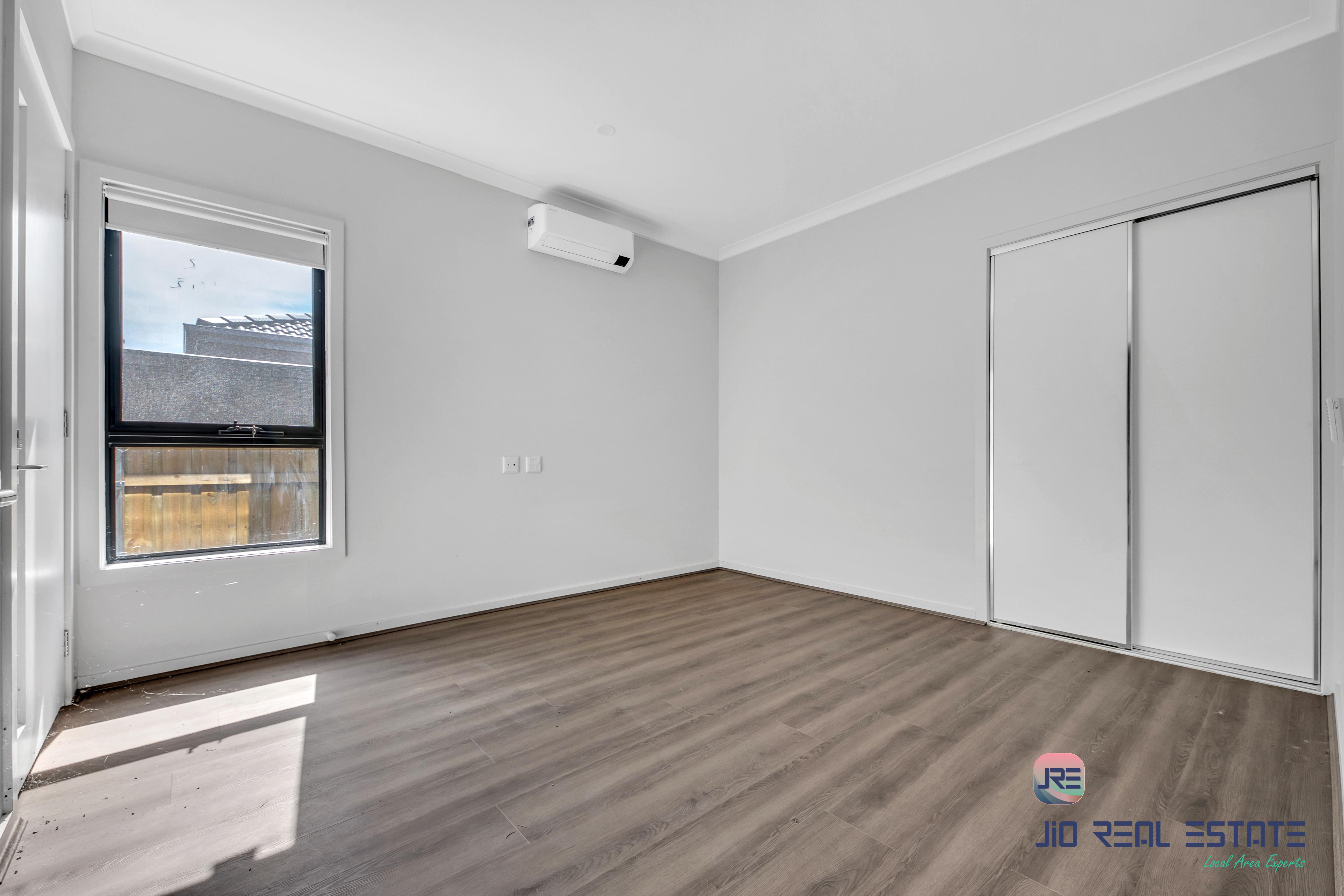 3 Dugan Street, Thornhill Park VIC