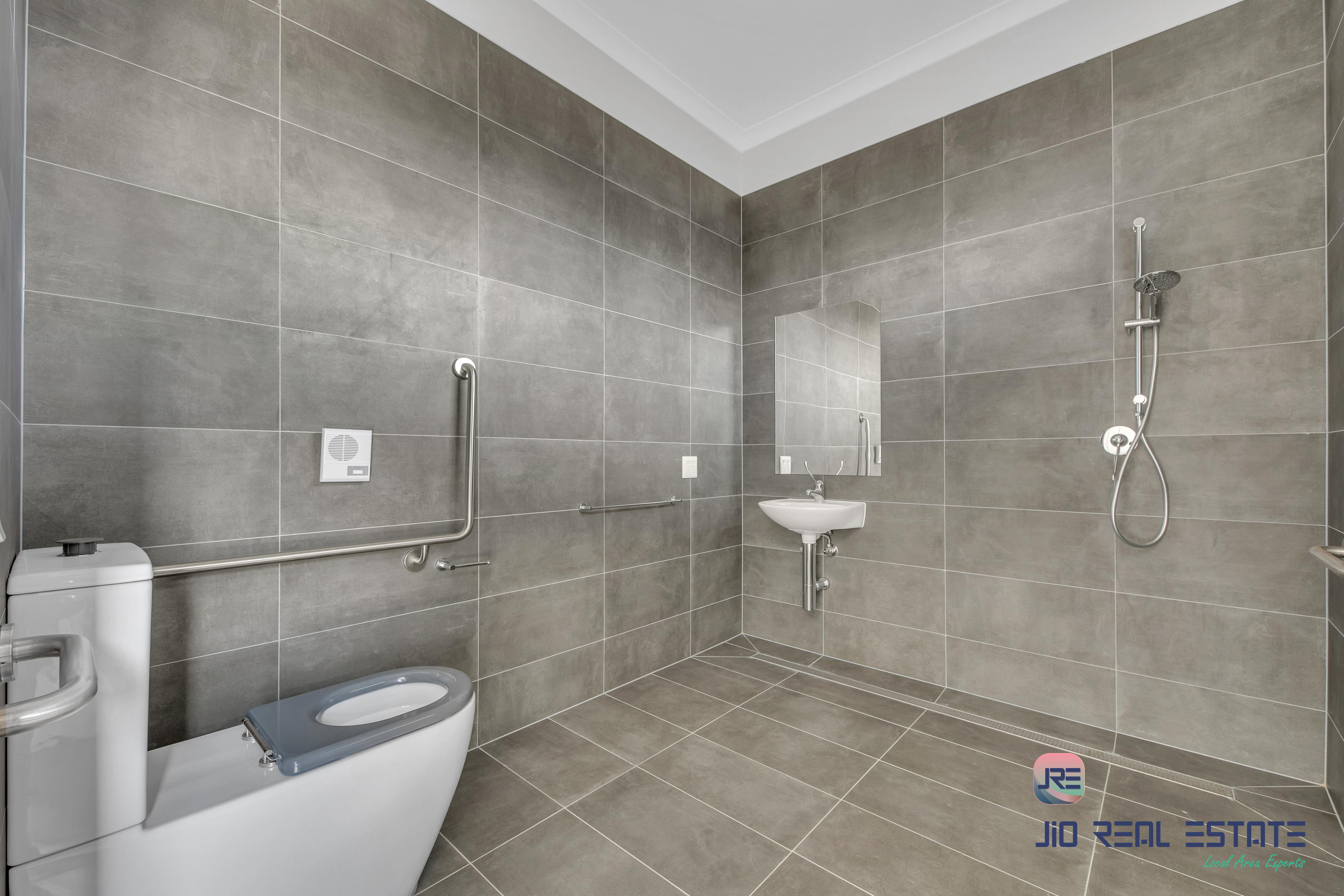 3 Dugan Street, Thornhill Park VIC