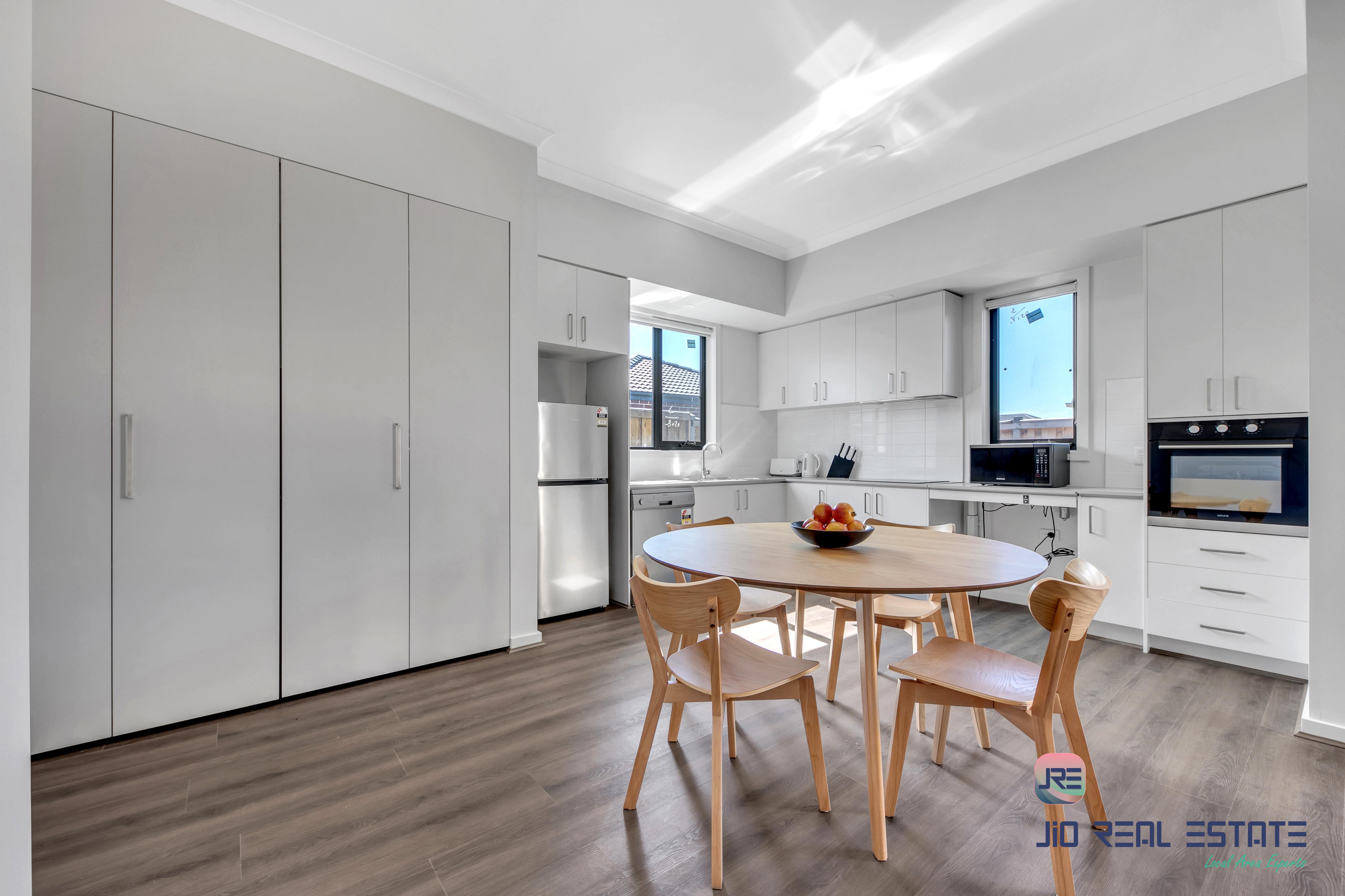 3 Dugan Street, Thornhill Park VIC