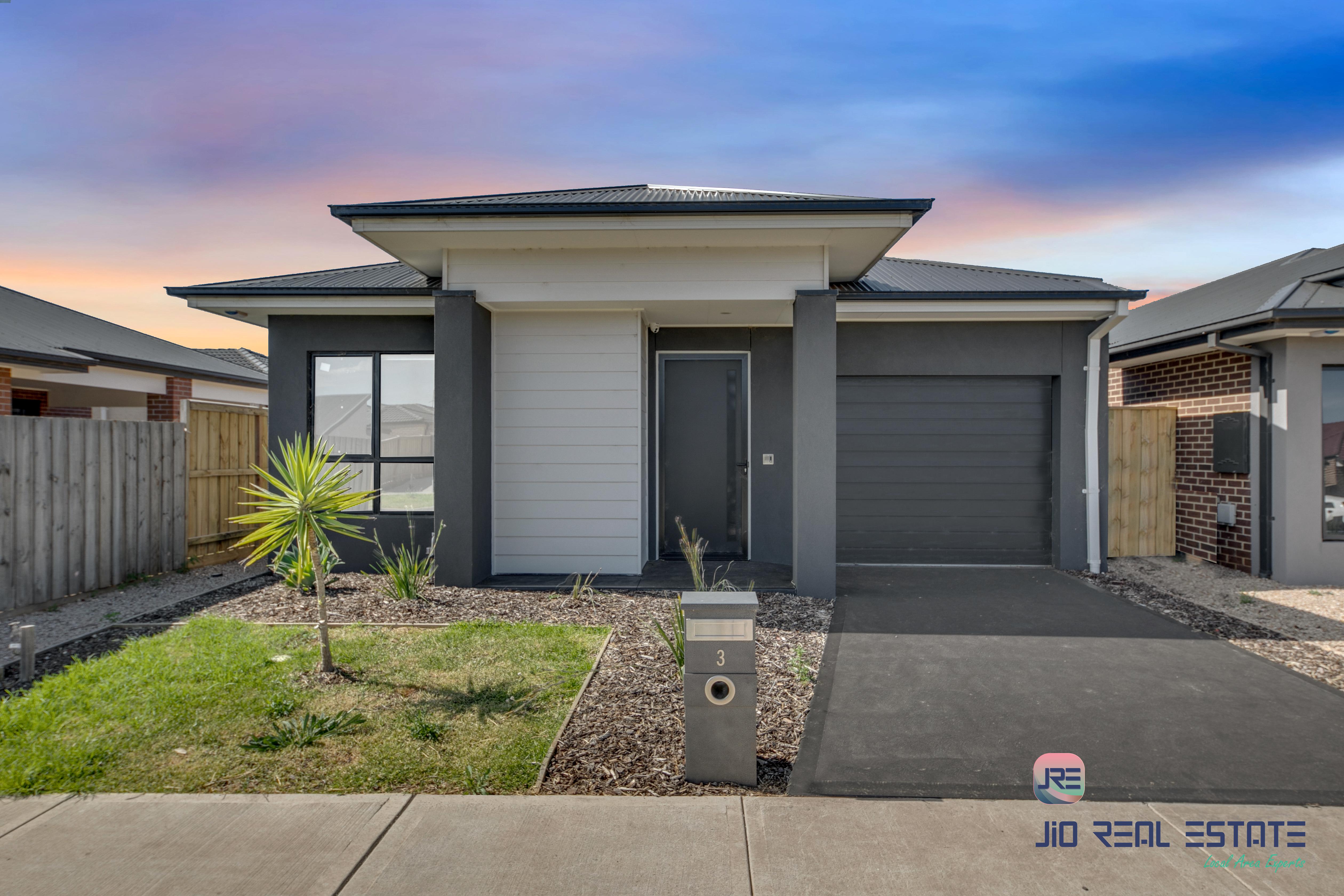 3 Dugan Street, Thornhill Park VIC