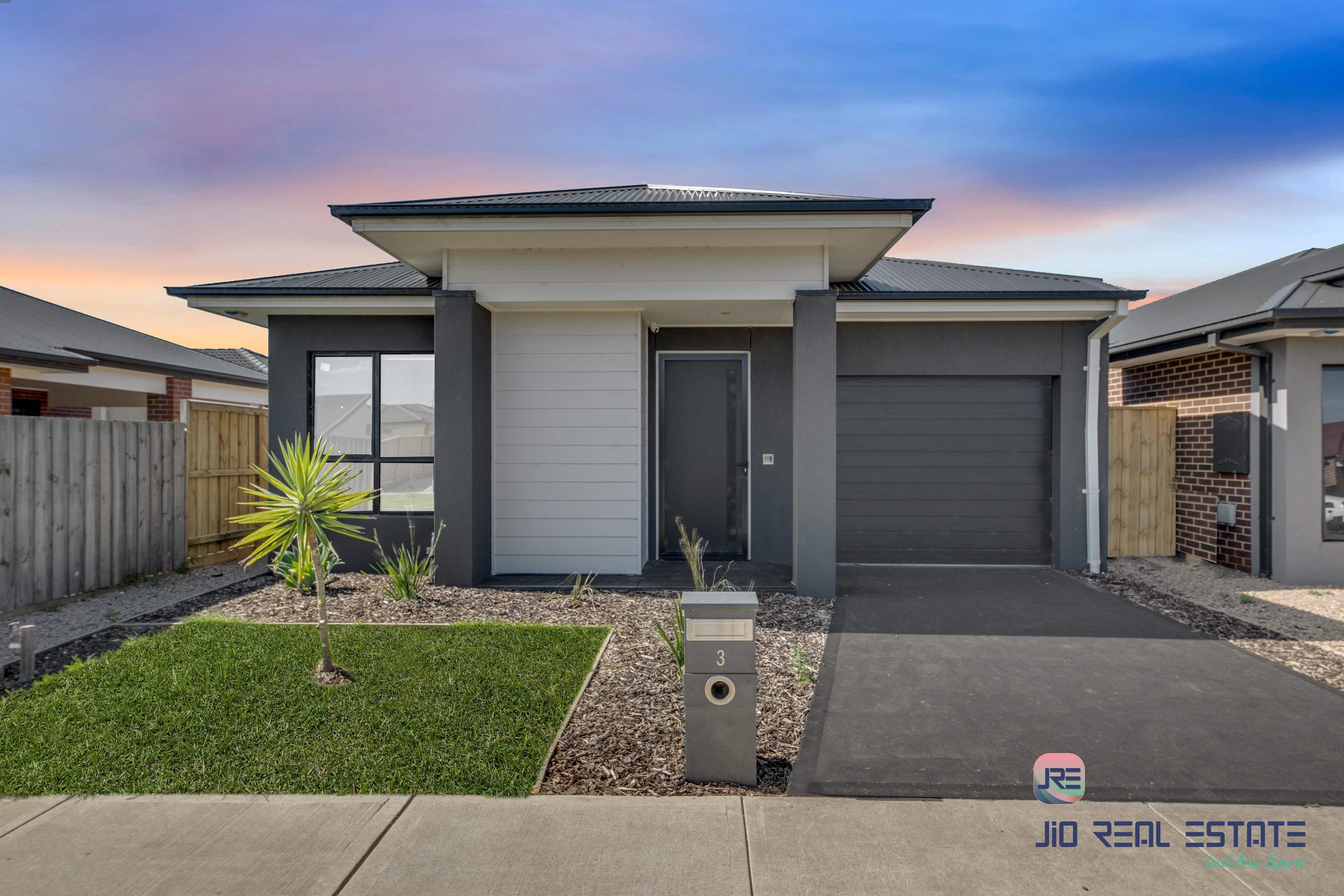 3 Dugan Street, Thornhill Park VIC