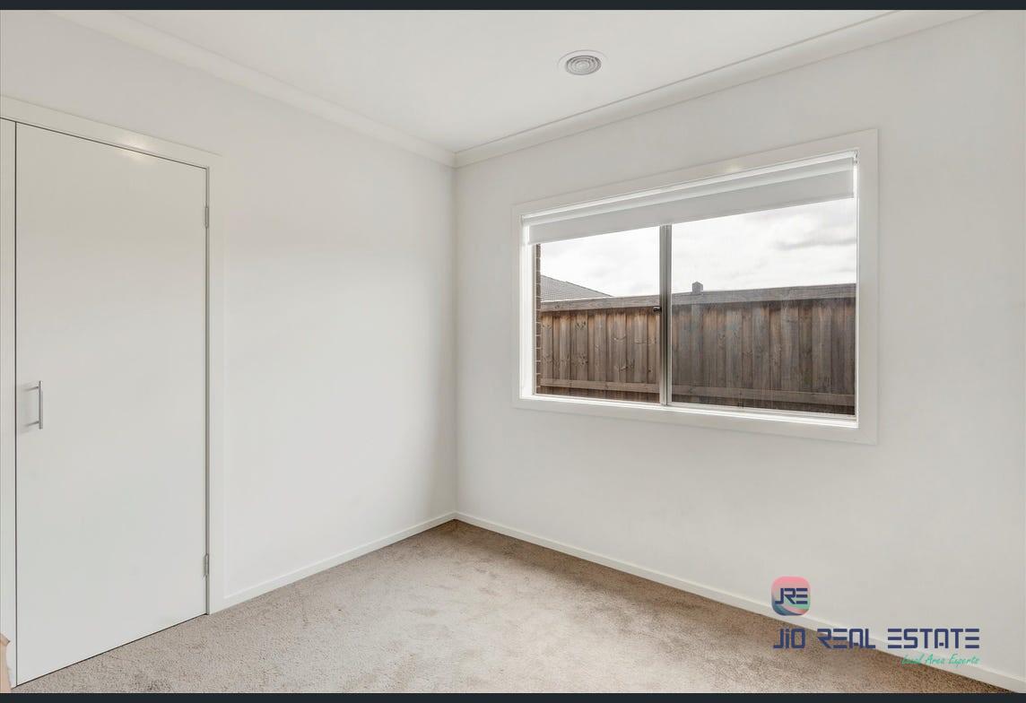 3 Longshanks Street, Thornhill Park VIC