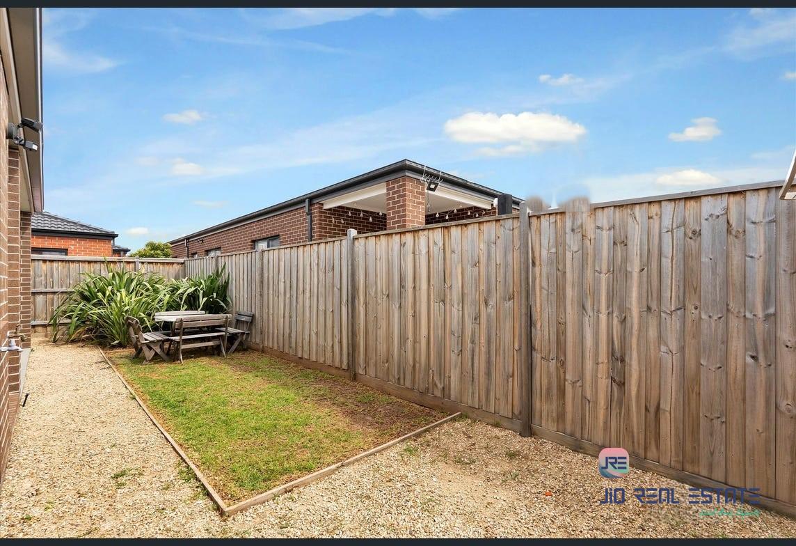 3 Longshanks Street, Thornhill Park VIC