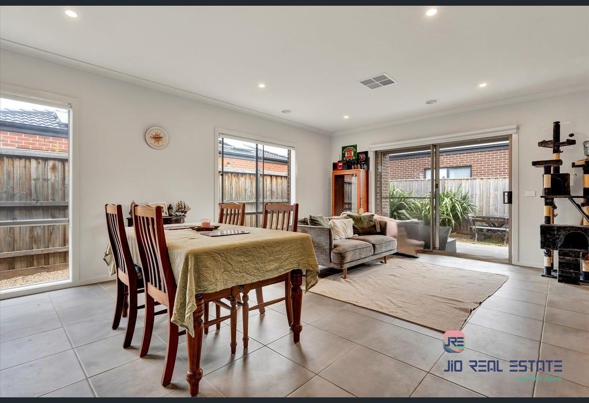 3 Longshanks Street, Thornhill Park VIC