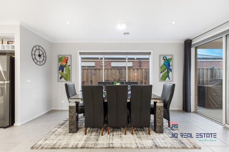 13 Telford Road, Thornhill Park VIC