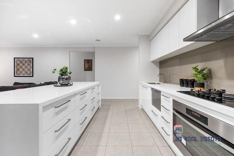 13 Telford Road, Thornhill Park VIC