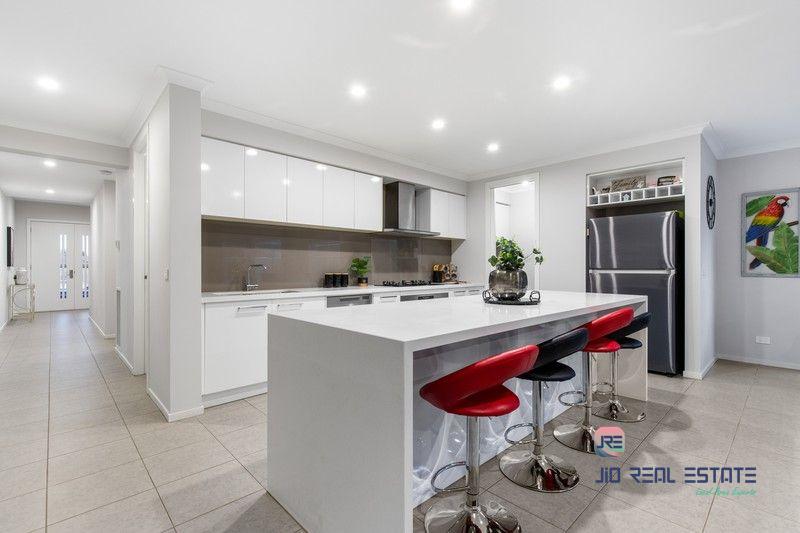 13 Telford Road, Thornhill Park VIC