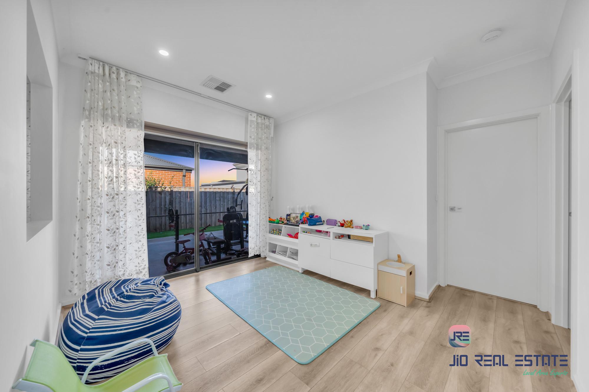 56 Maya Avenue, Thornhill Park VIC