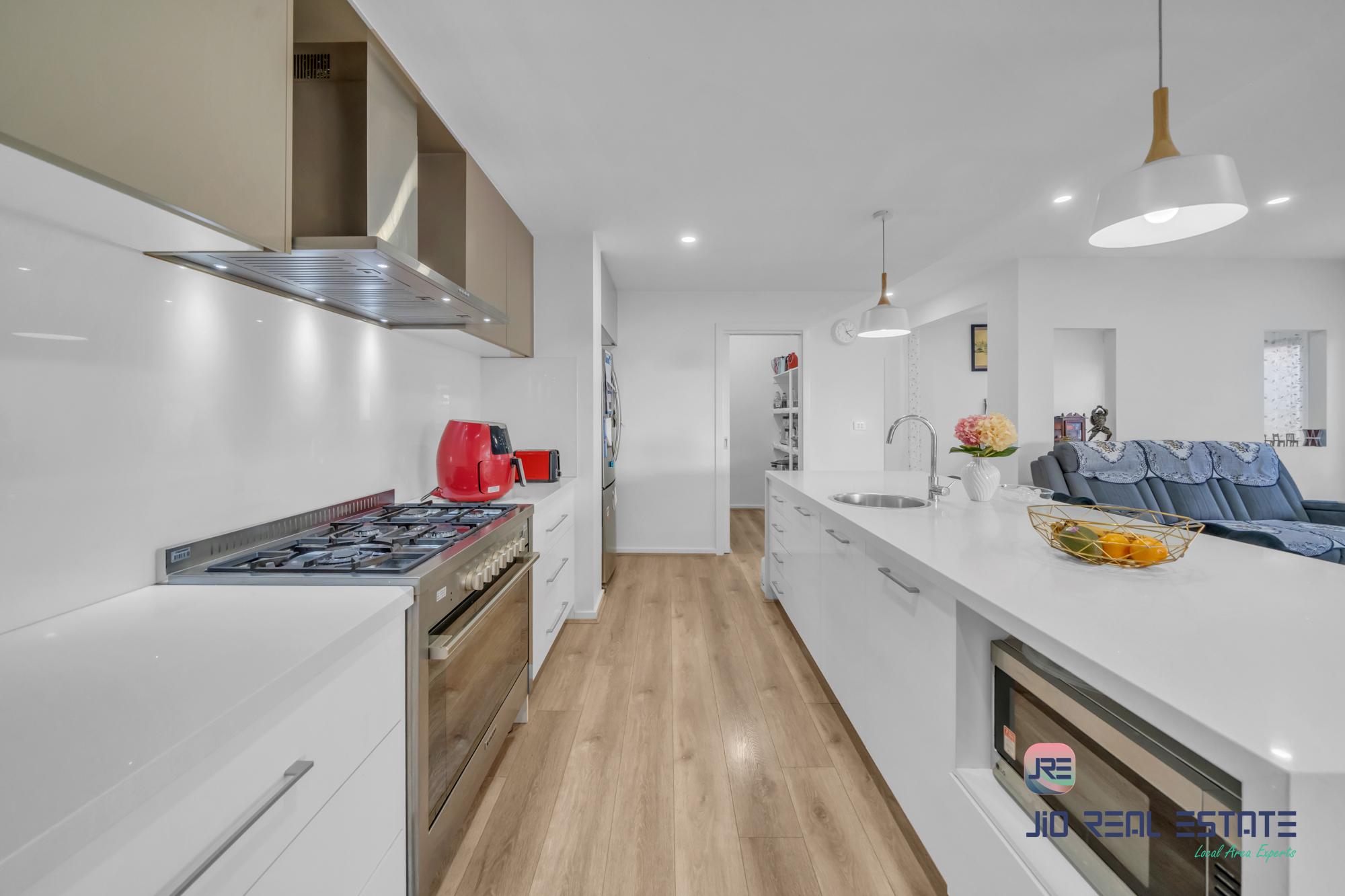 56 Maya Avenue, Thornhill Park VIC