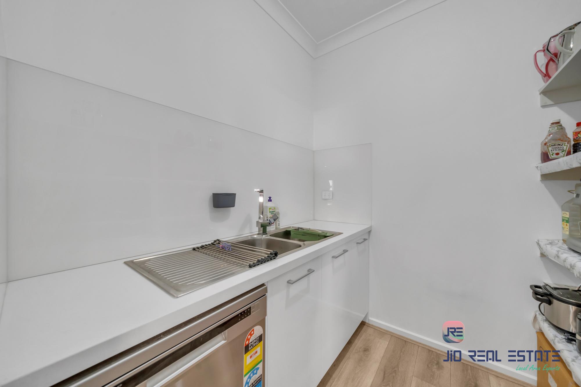 56 Maya Avenue, Thornhill Park VIC