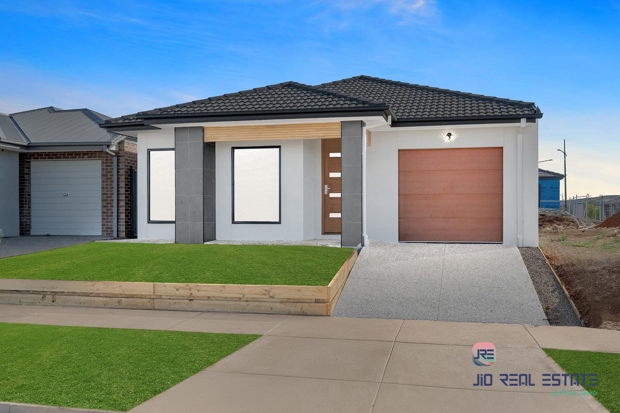 64 Uplands Crescent, Melton South VIC