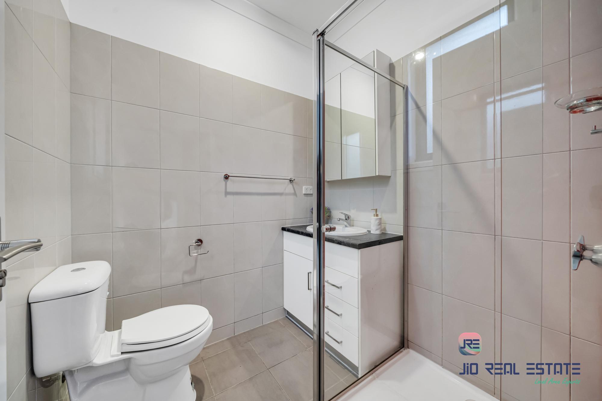 4/66-68 Lester Avenue, St Albans VIC