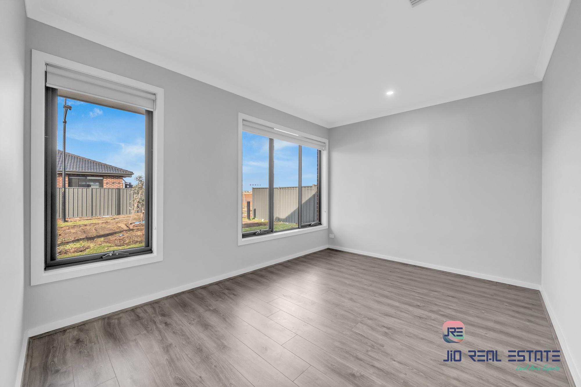 80 Pintail Drive, Melton South VIC