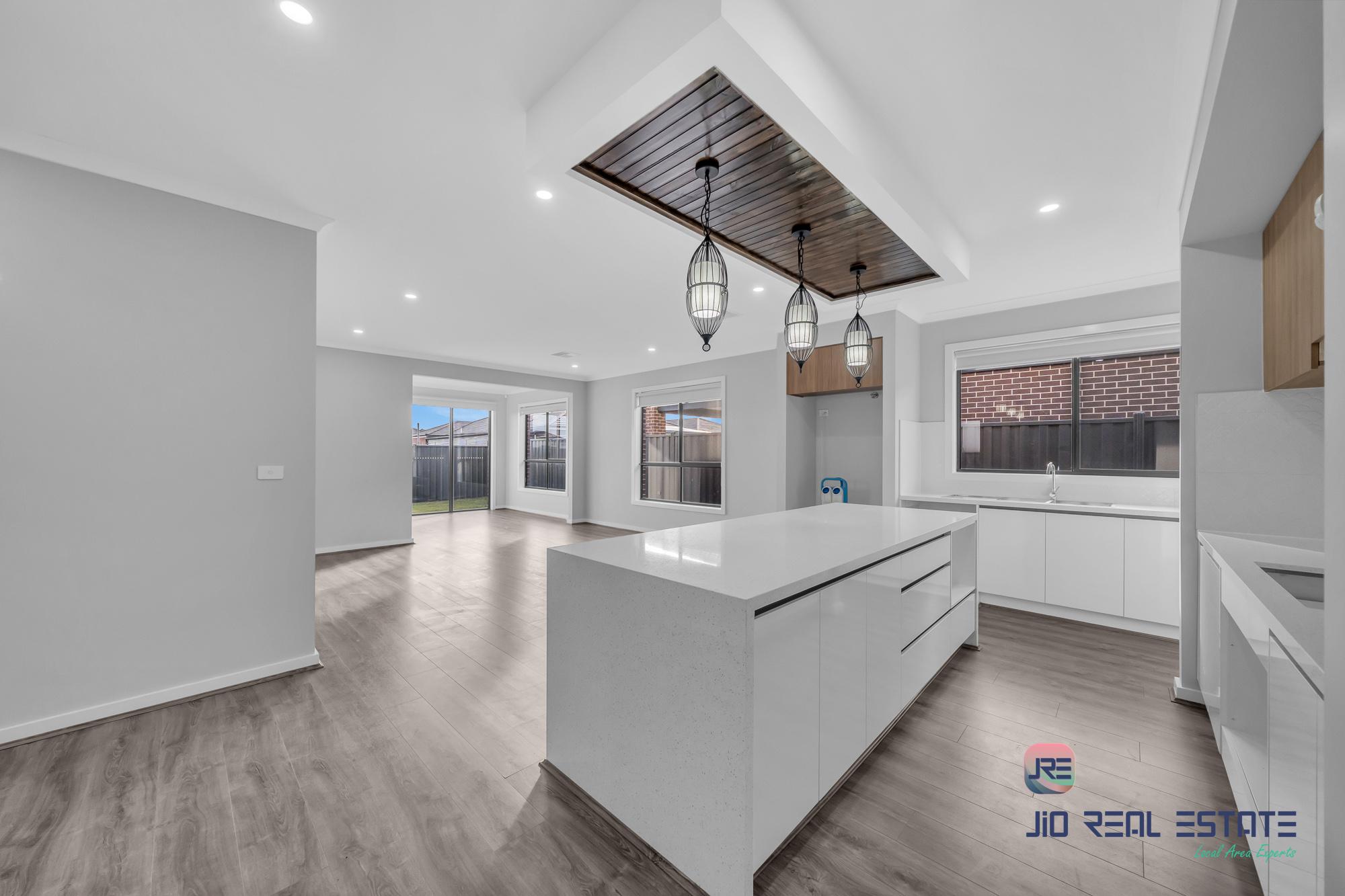 80 Pintail Drive, Melton South VIC