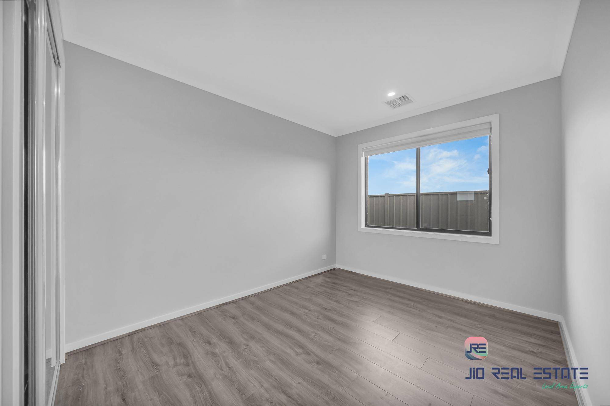 80 Pintail Drive, Melton South VIC