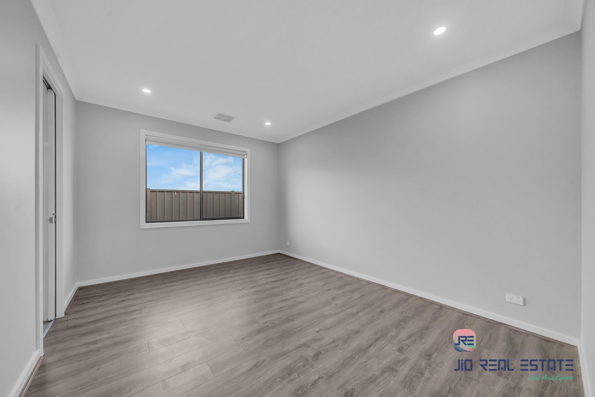 80 Pintail Drive, Melton South VIC