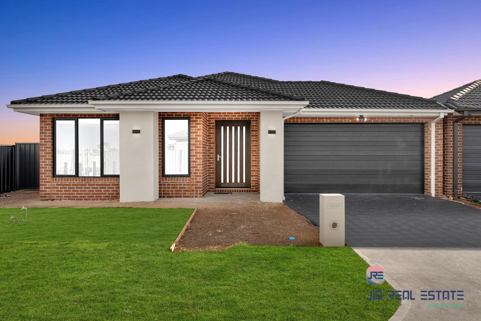 80 Pintail Drive, Melton South VIC