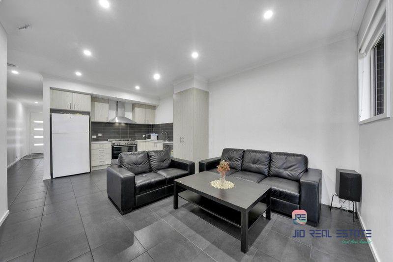 46 Carfin Circuit, Thornhill Park VIC