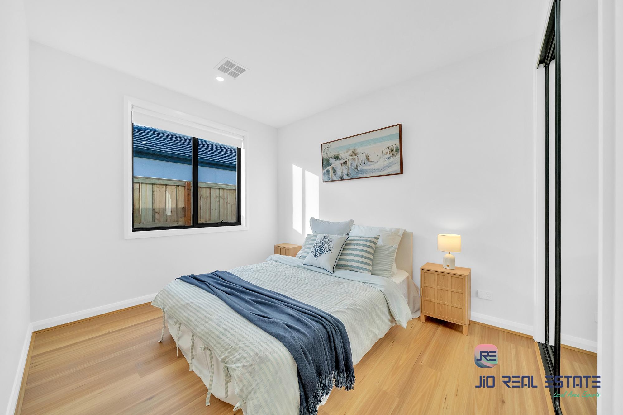 13 Smethurst Road, Tarneit VIC