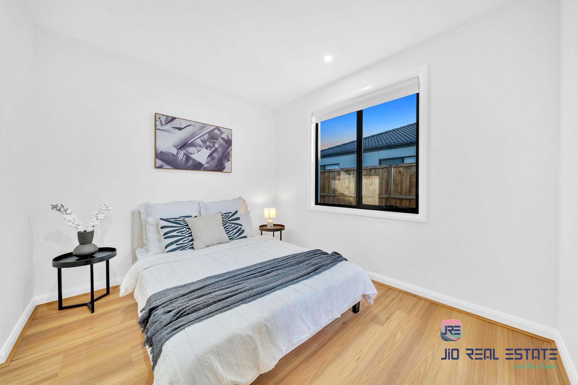 13 Smethurst Road, Tarneit VIC