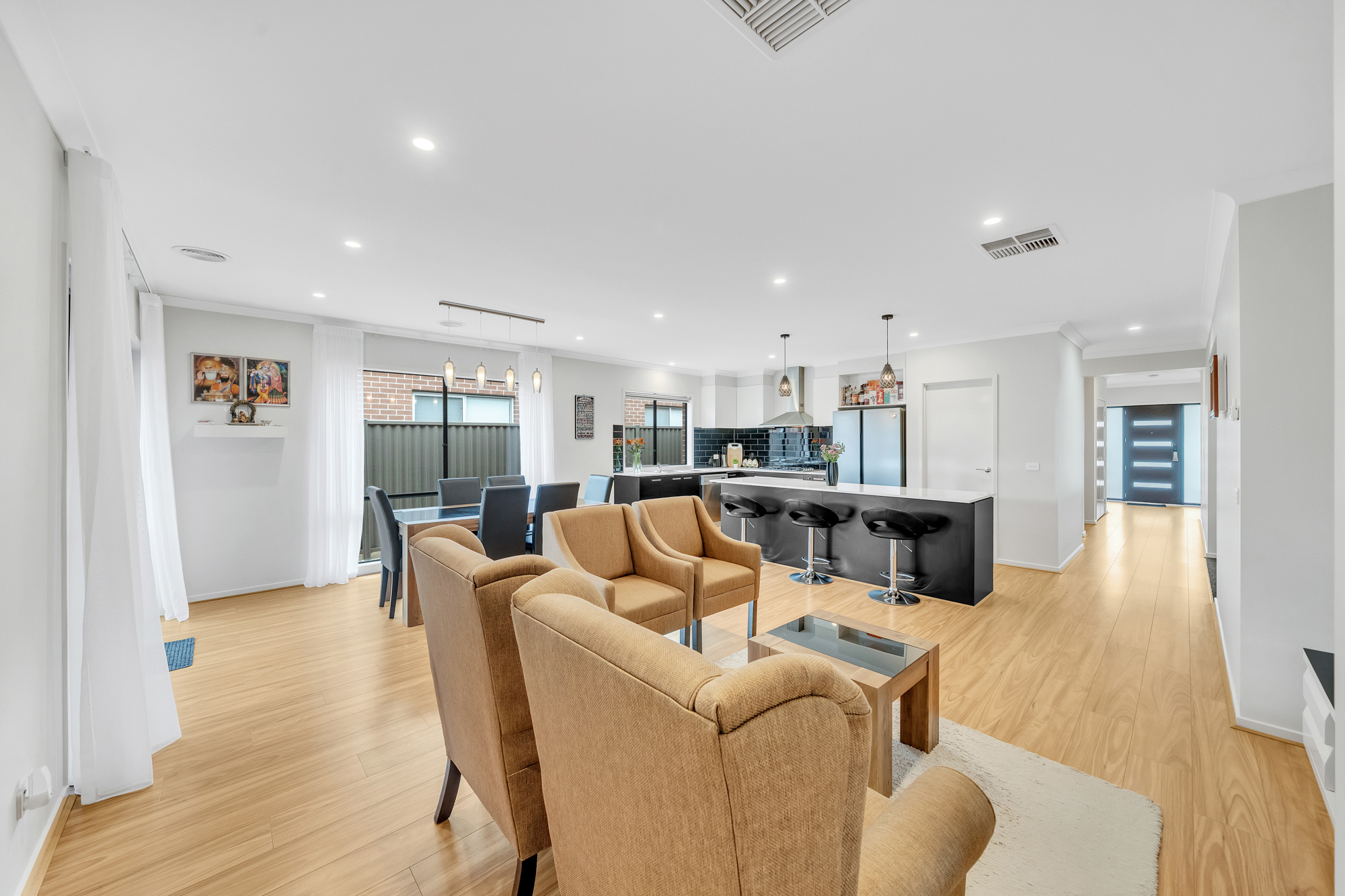 53 Coltan Avenue, Cobblebank VIC