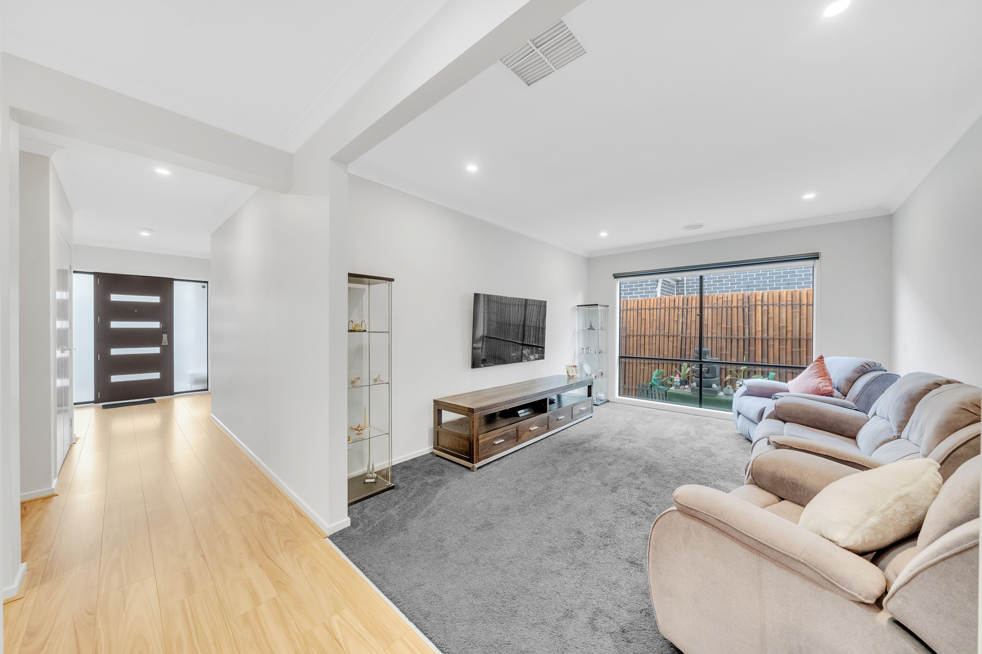 53 Coltan Avenue, Cobblebank VIC