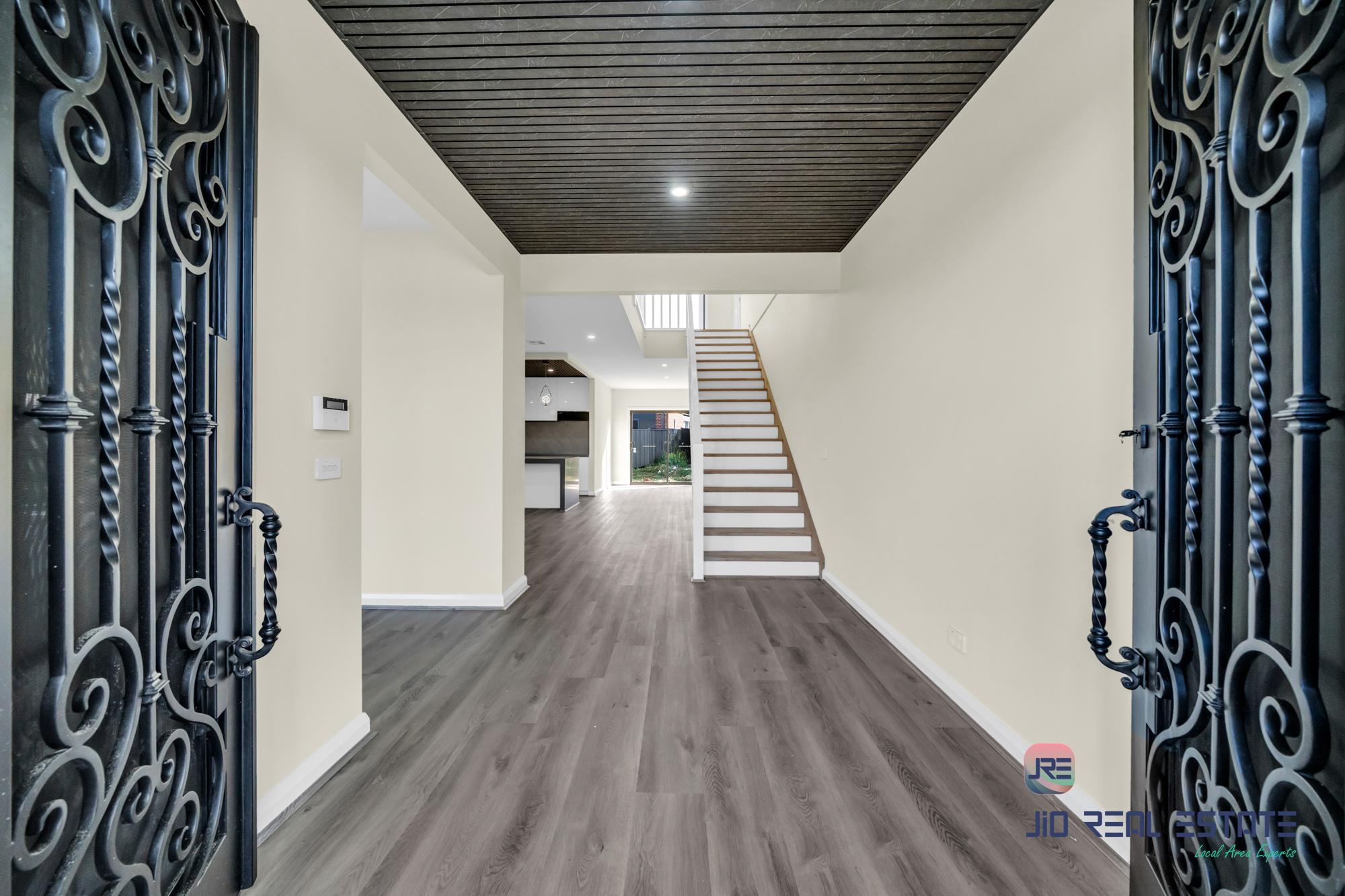 30 Uplands Crescent, Melton South VIC