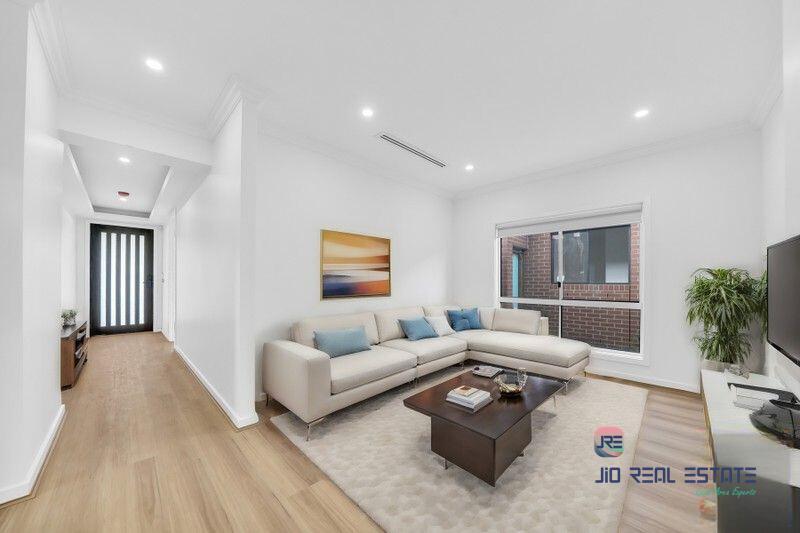 94 Pintail Drive, Melton South VIC