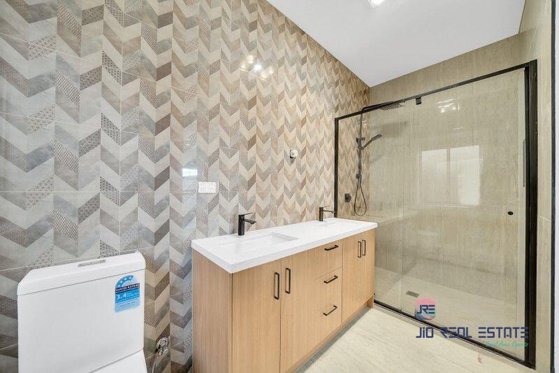 94 Pintail Drive, Melton South VIC