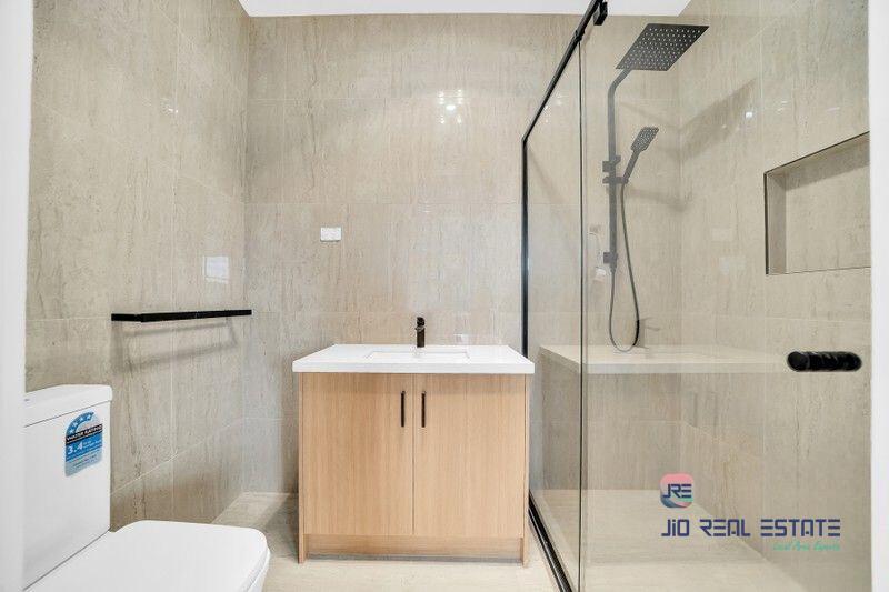 94 Pintail Drive, Melton South VIC